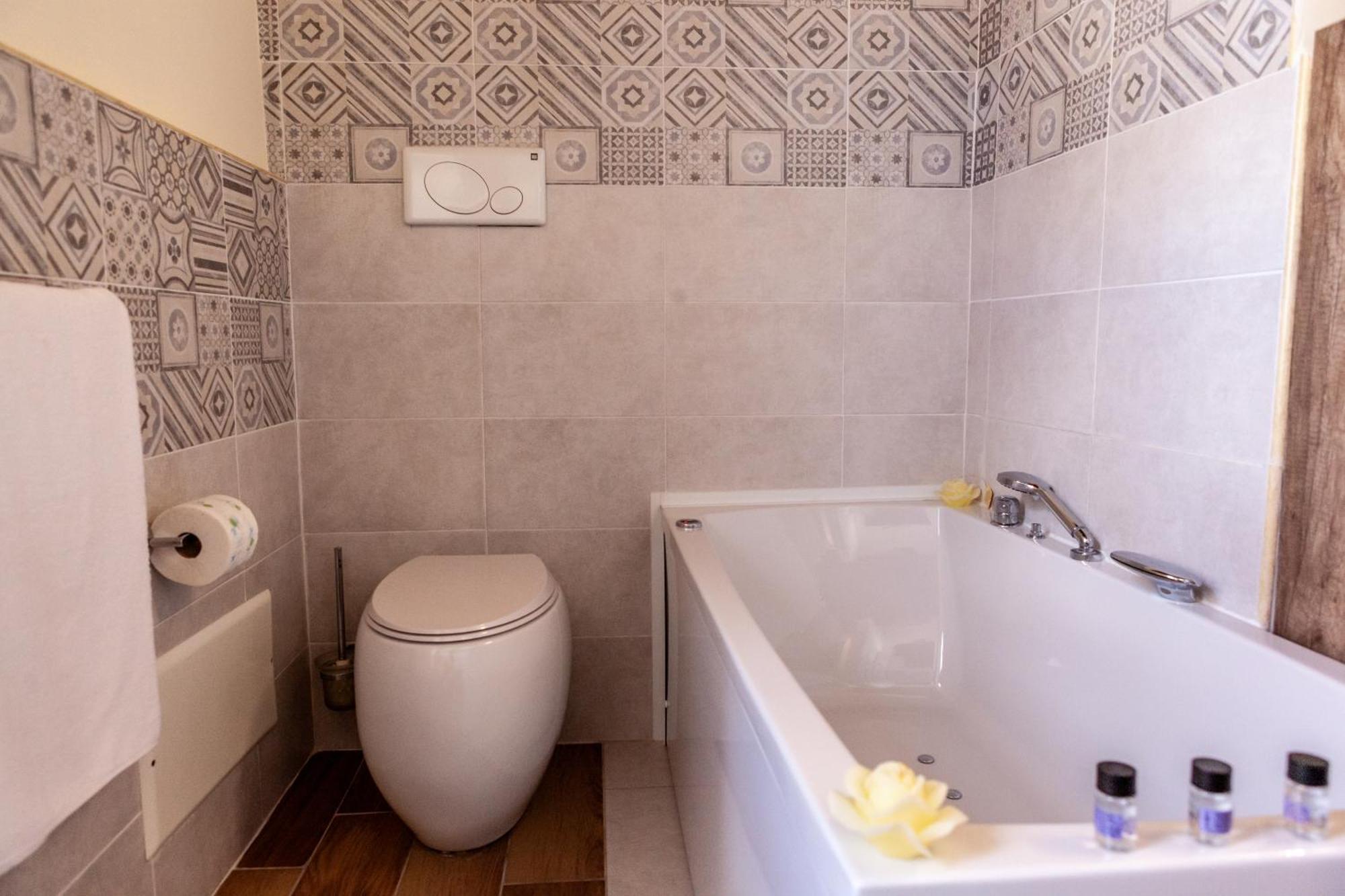B&B Piazza Noua 1831 소라 외부 사진